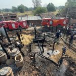 बाँकेको नरैनापुरमा भीषण आगलागी १३ घरगोठ पूर्णरूपमा नष्ट