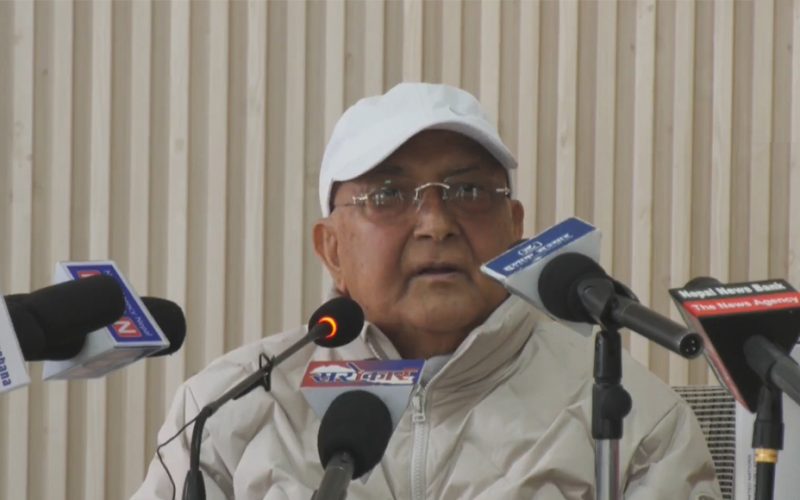 सार्वजनिक कार्यक्रममा सम्बोधन गर्दै केपी ओली