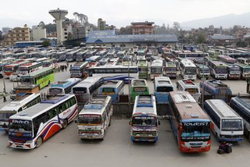 सरकारले फेरि बढायो सार्वजनिक यातायातको भाडा