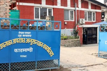 विभिन्न देश पठाइदिन्छु भन्दै लाखौँ ठगी गर्ने चार जना पक्राउ