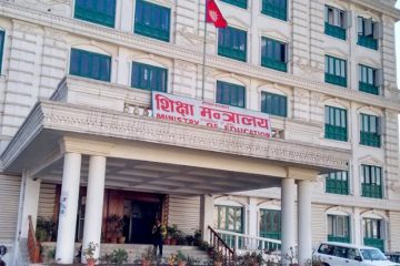 स्कूलको हिउँदे र बर्से बिदा घटाउन परिपत्र