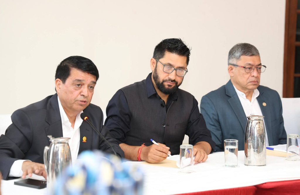 डर र त्रासमा नपर्न उद्योगी व्यवसायीलाई रविको आग्रह